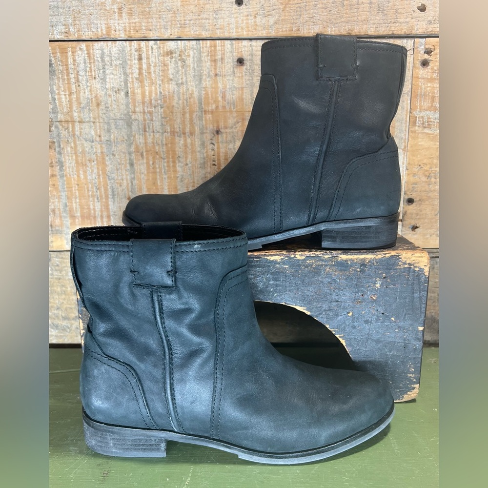 Vince Camuto Black Boots Size 7.5